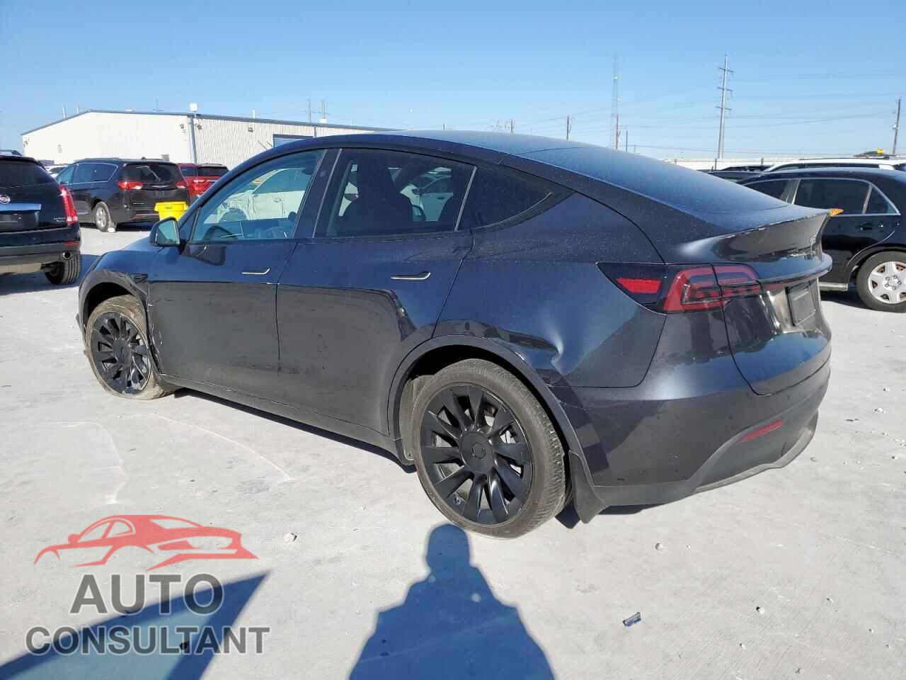TESLA MODEL Y 2024 - 7SAYGDEEXRA242562