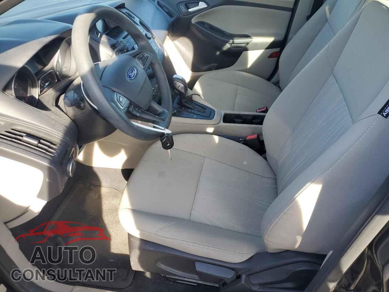 FORD FOCUS 2016 - 1FADP3F22GL273642
