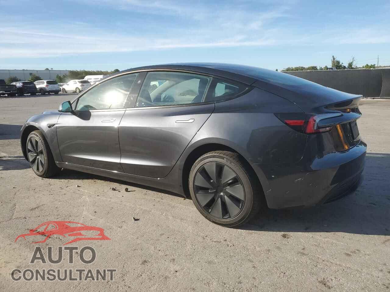 TESLA MODEL 3 2025 - 5YJ3E1EA0SF010683