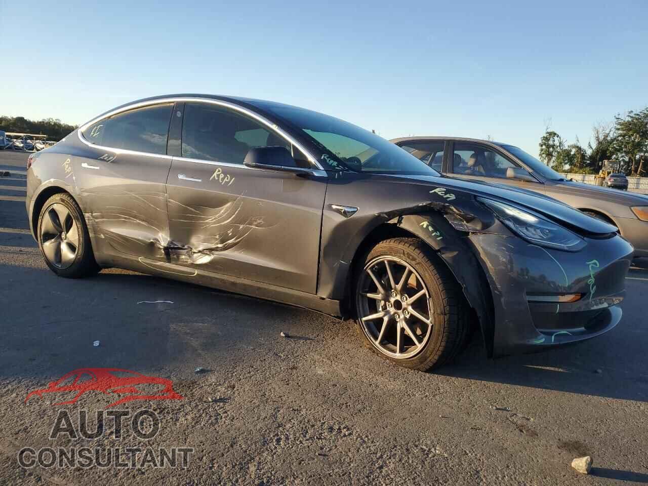 TESLA MODEL 3 2019 - 5YJ3E1EA7KF426942