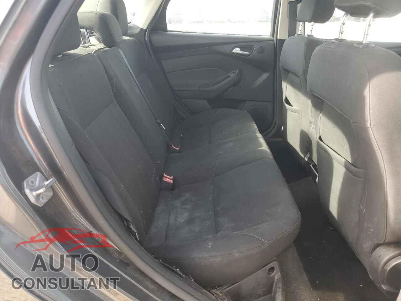 FORD FOCUS 2017 - 1FADP3H22HL214749