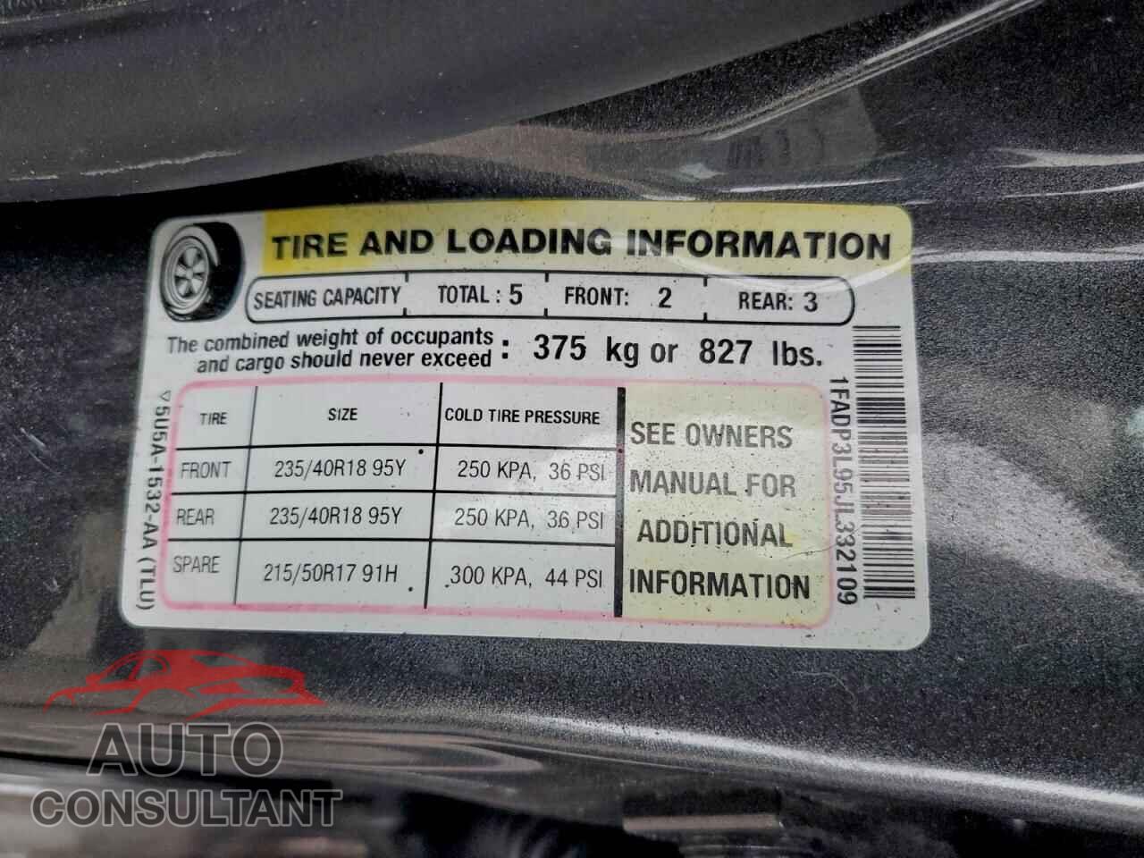 FORD FOCUS 2018 - 1FADP3L95JL332109