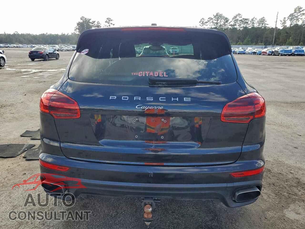 PORSCHE CAYENNE 2017 - WP1AA2A21HKA90299