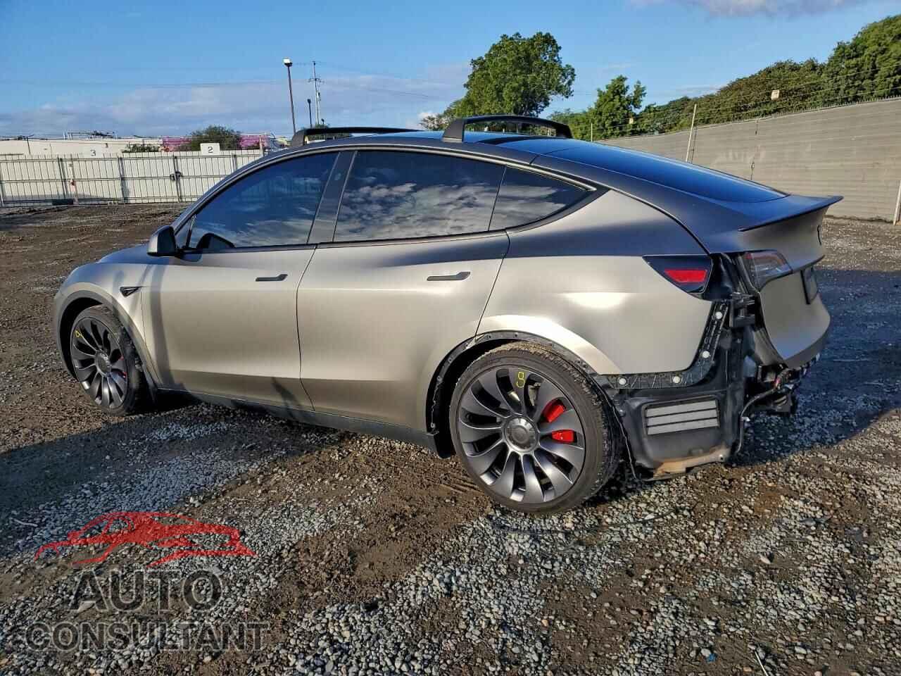 TESLA MODEL Y 2024 - 7SAYGDEFXRF048884