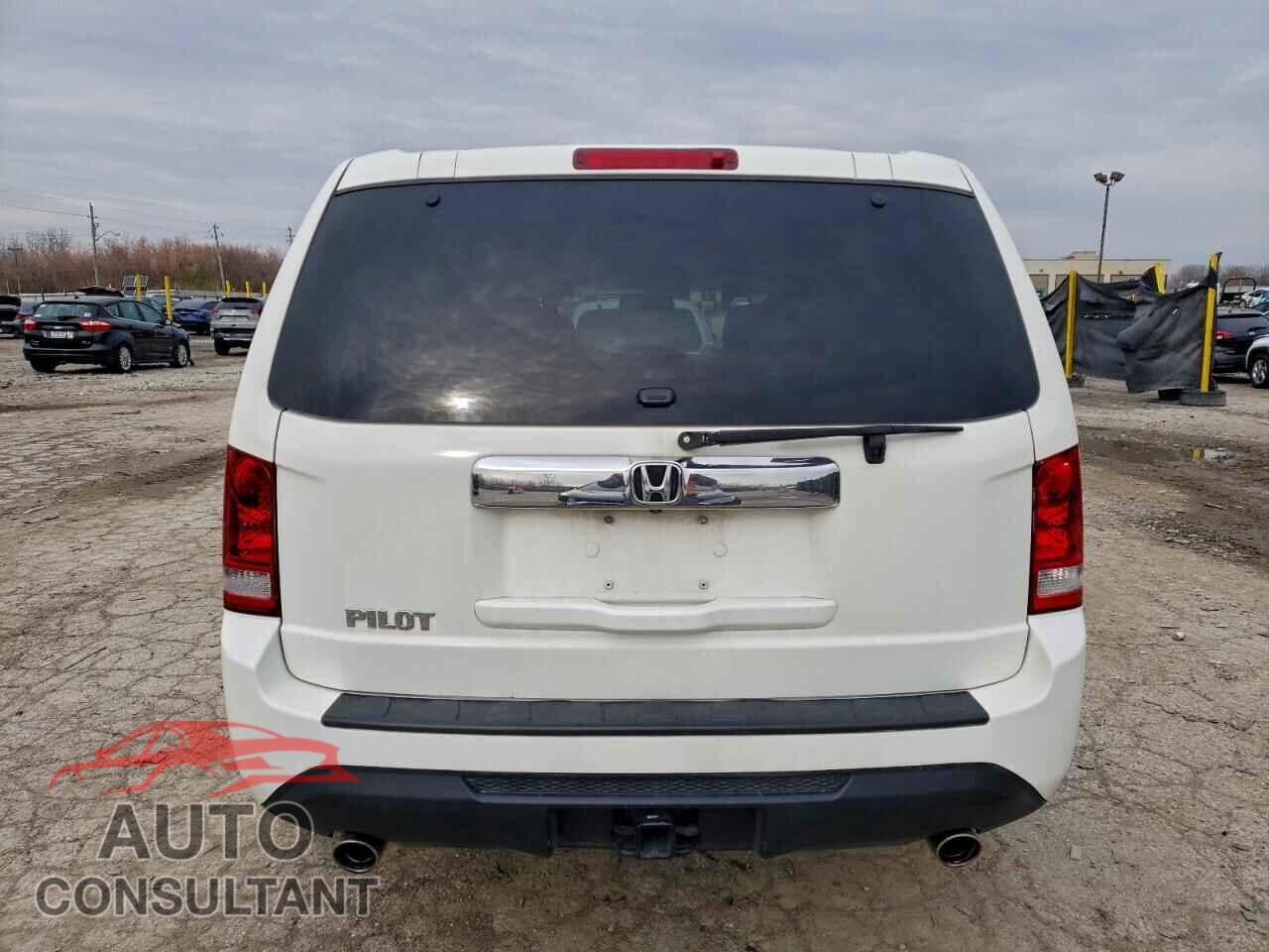 HONDA PILOT 2013 - 5FNYF3H57DB033104