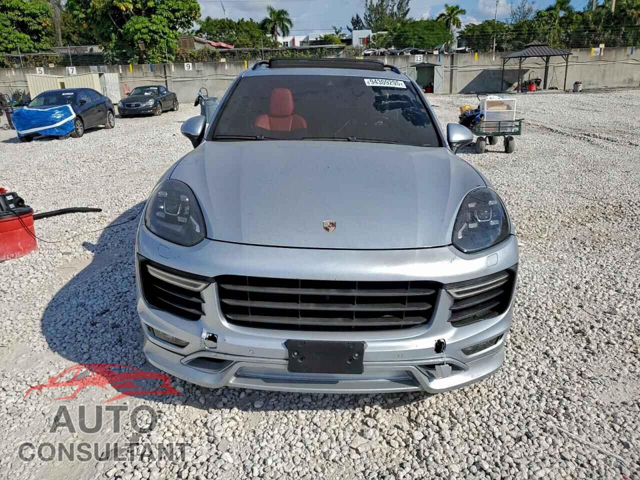 PORSCHE CAYENNE 2017 - WP1AD2A23HLA82321