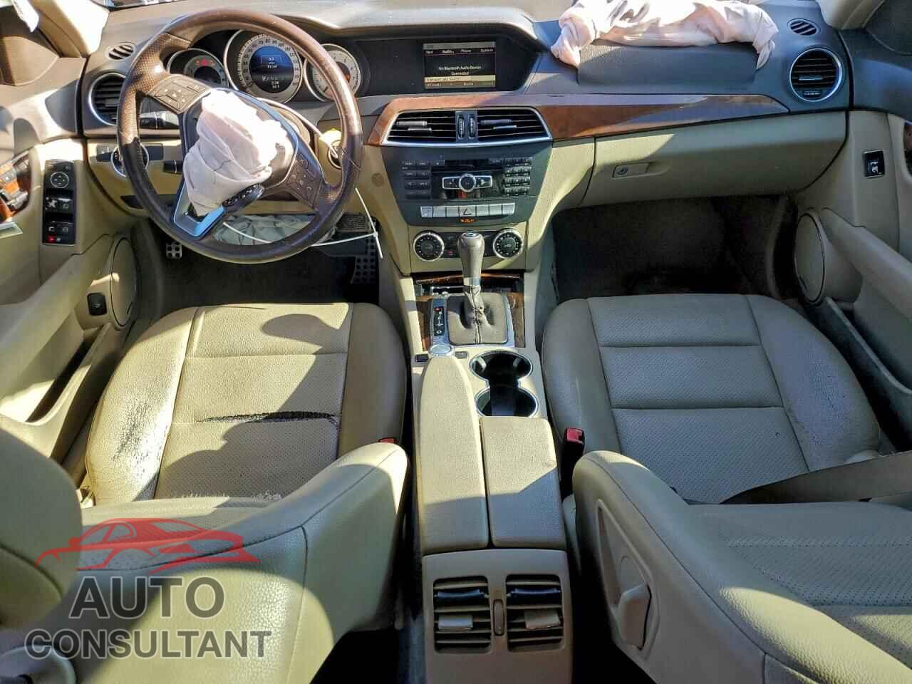 MERCEDES-BENZ C-CLASS 2014 - WDDGF4HBXEA958760