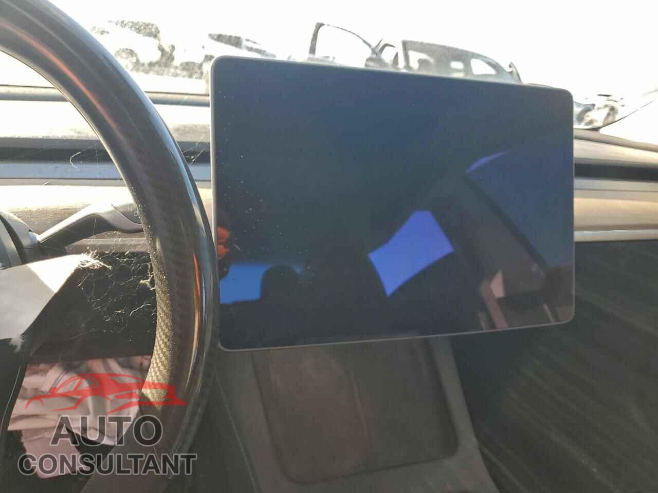 TESLA MODEL 3 2021 - 5YJ3E1EB3MF064975