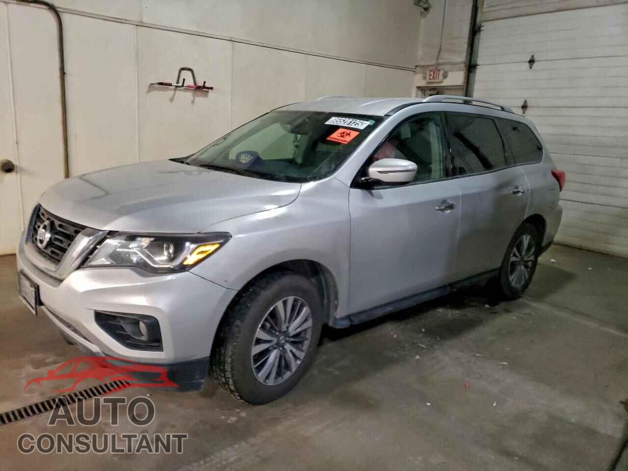NISSAN PATHFINDER 2019 - 5N1DR2MM4KC637101