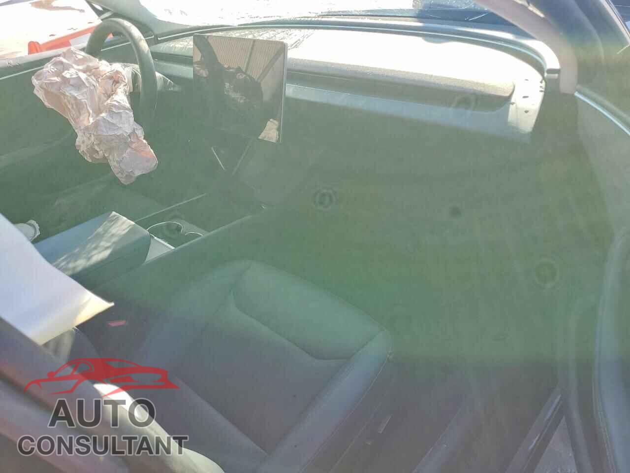 TESLA MODEL 3 2024 - 5YJ3E1EAXRF722578
