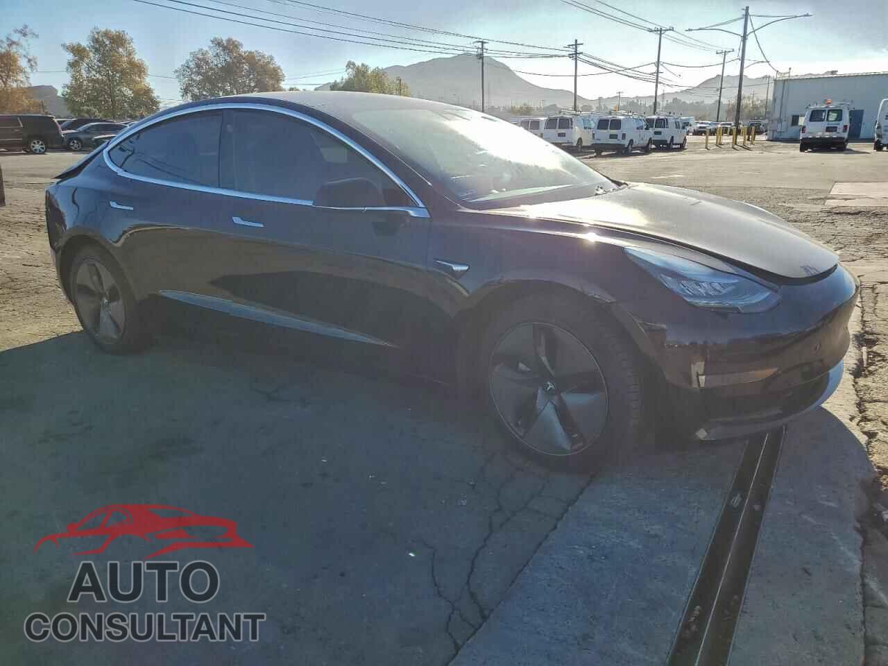 TESLA MODEL 3 2019 - 5YJ3E1EB3KF384228