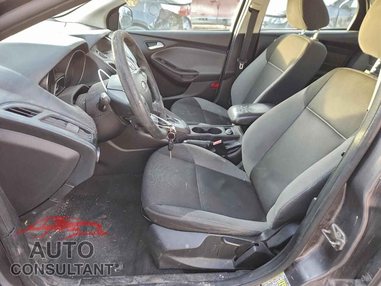 FORD FOCUS 2013 - 1FADP3F2XDL272430