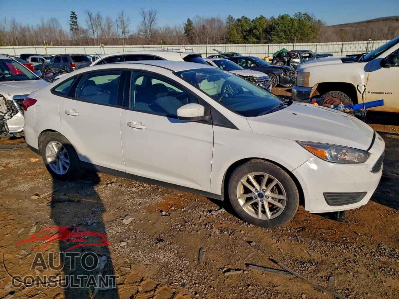FORD FOCUS 2018 - 1FADP3F24JL250435