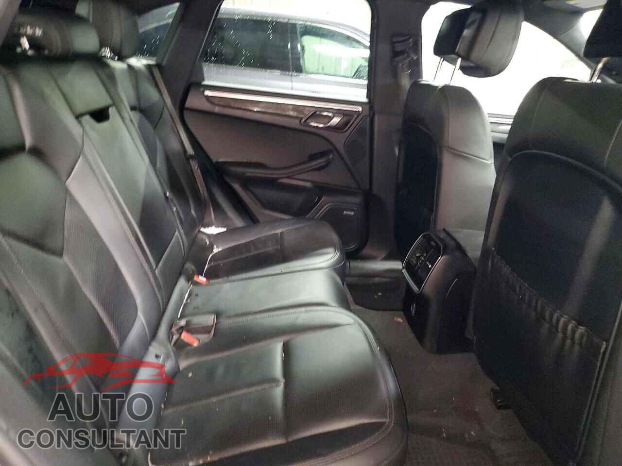 PORSCHE MACAN 2017 - WP1AB2A5XHLB18473