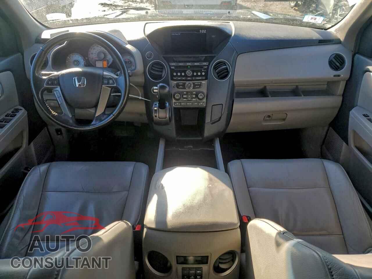 HONDA PILOT 2013 - 5FNYF4H52DB083592