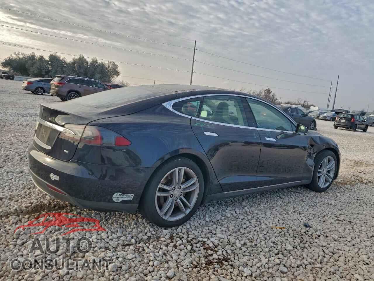 TESLA MODEL S 2014 - 5YJSA1S14EFP41827