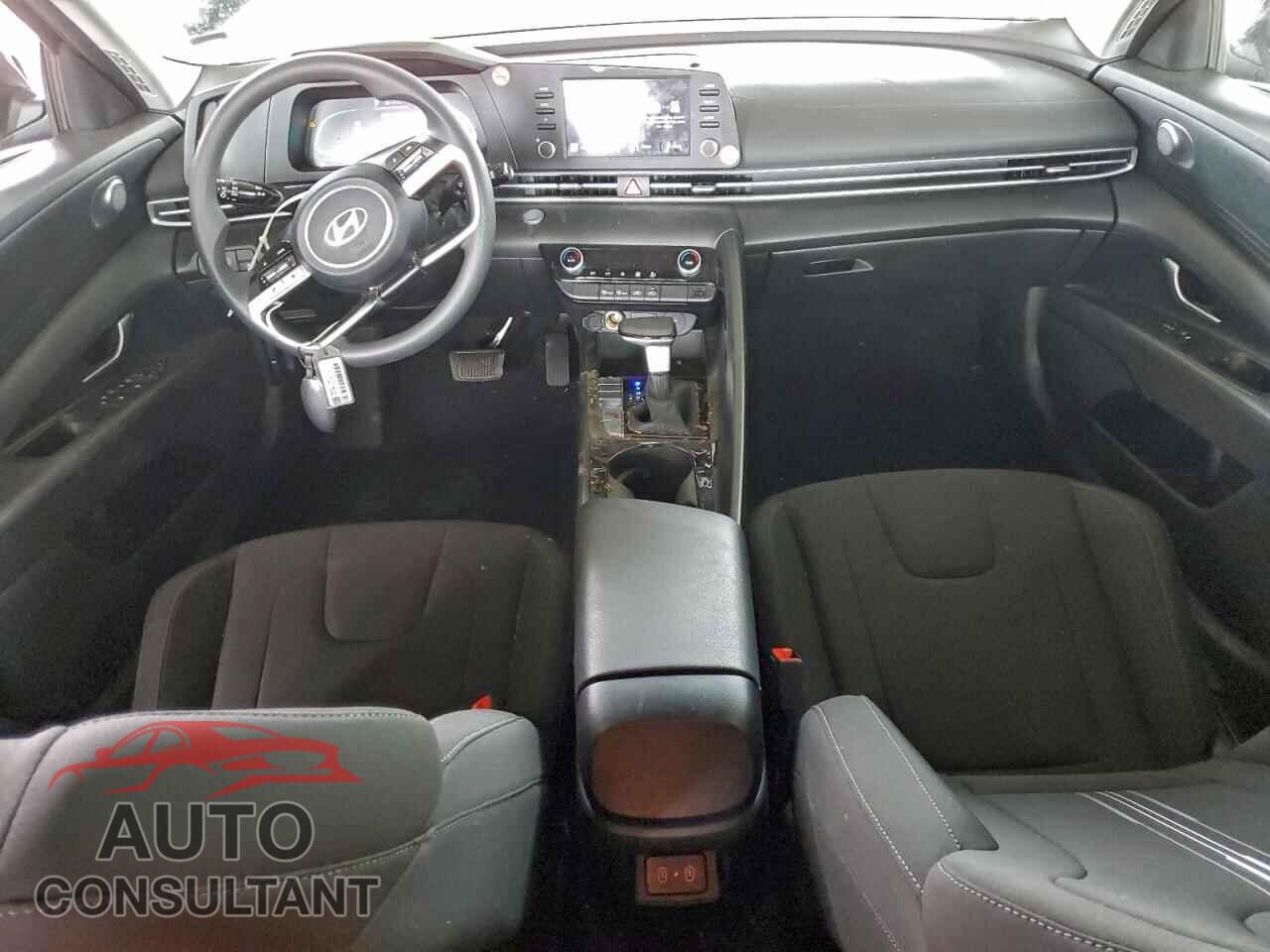HYUNDAI ELANTRA 2025 - KMHLM4DJ2SU178317