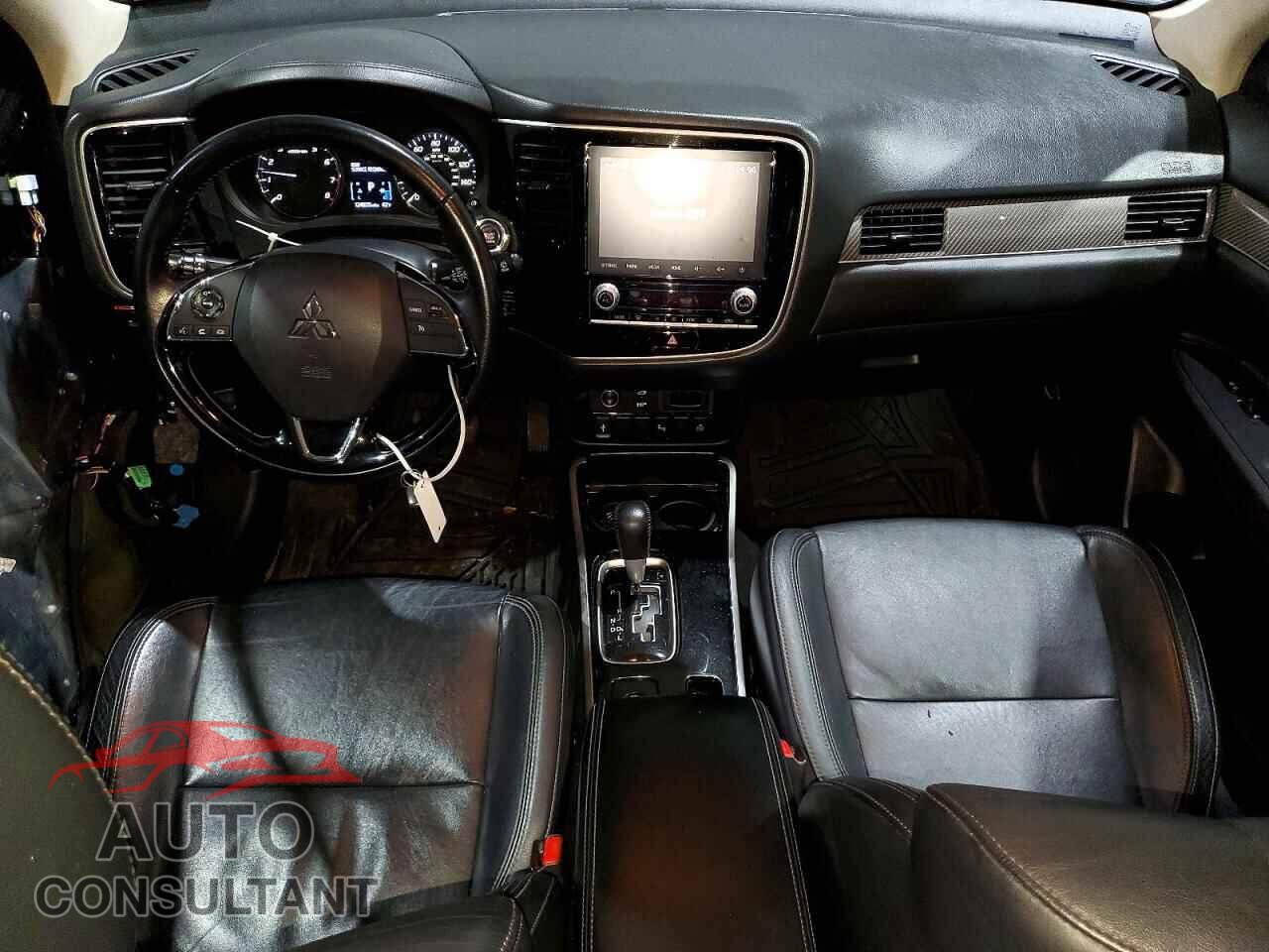 MITSUBISHI OUTLANDER 2020 - JA4AZ3A37LZ041059