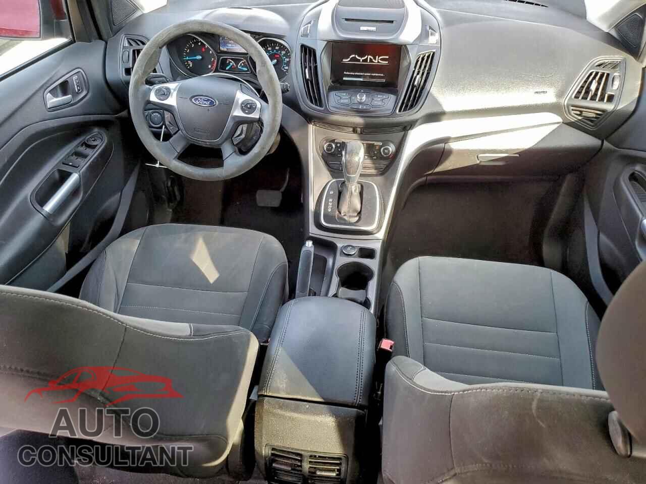 FORD ESCAPE 2013 - 1FMCU0GX2DUC24790
