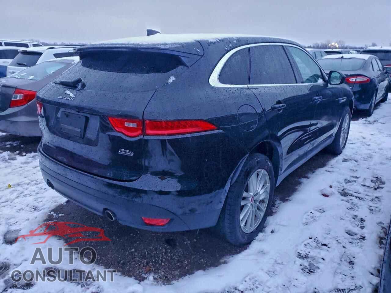 JAGUAR F-PACE 2018 - SADCK2EV6JA252424