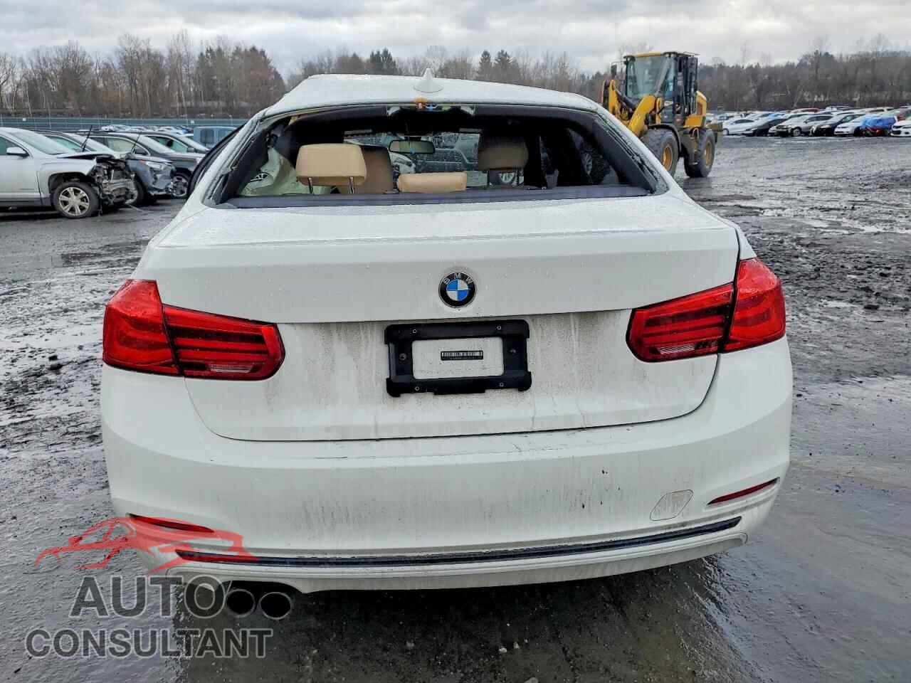 BMW 3 SERIES 2017 - WBA8D9G50HNU59313