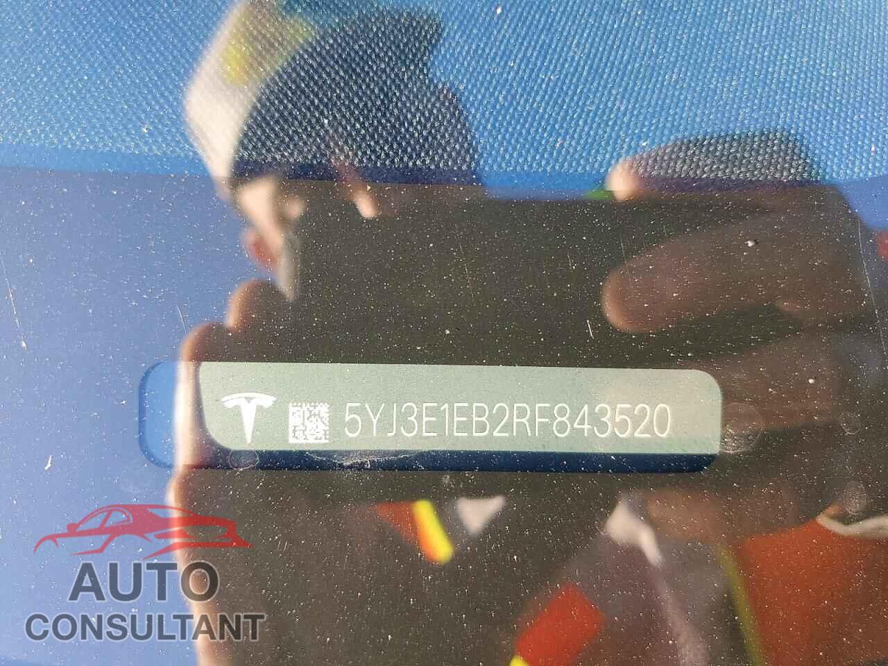 TESLA MODEL 3 2024 - 5YJ3E1EB2RF843520