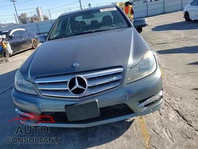 MERCEDES-BENZ C-CLASS 2012 - WDDGF4HB5CA668018