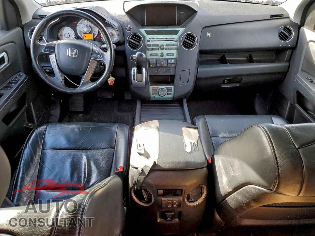 HONDA PILOT 2011 - 5FNYF4H71BB059573