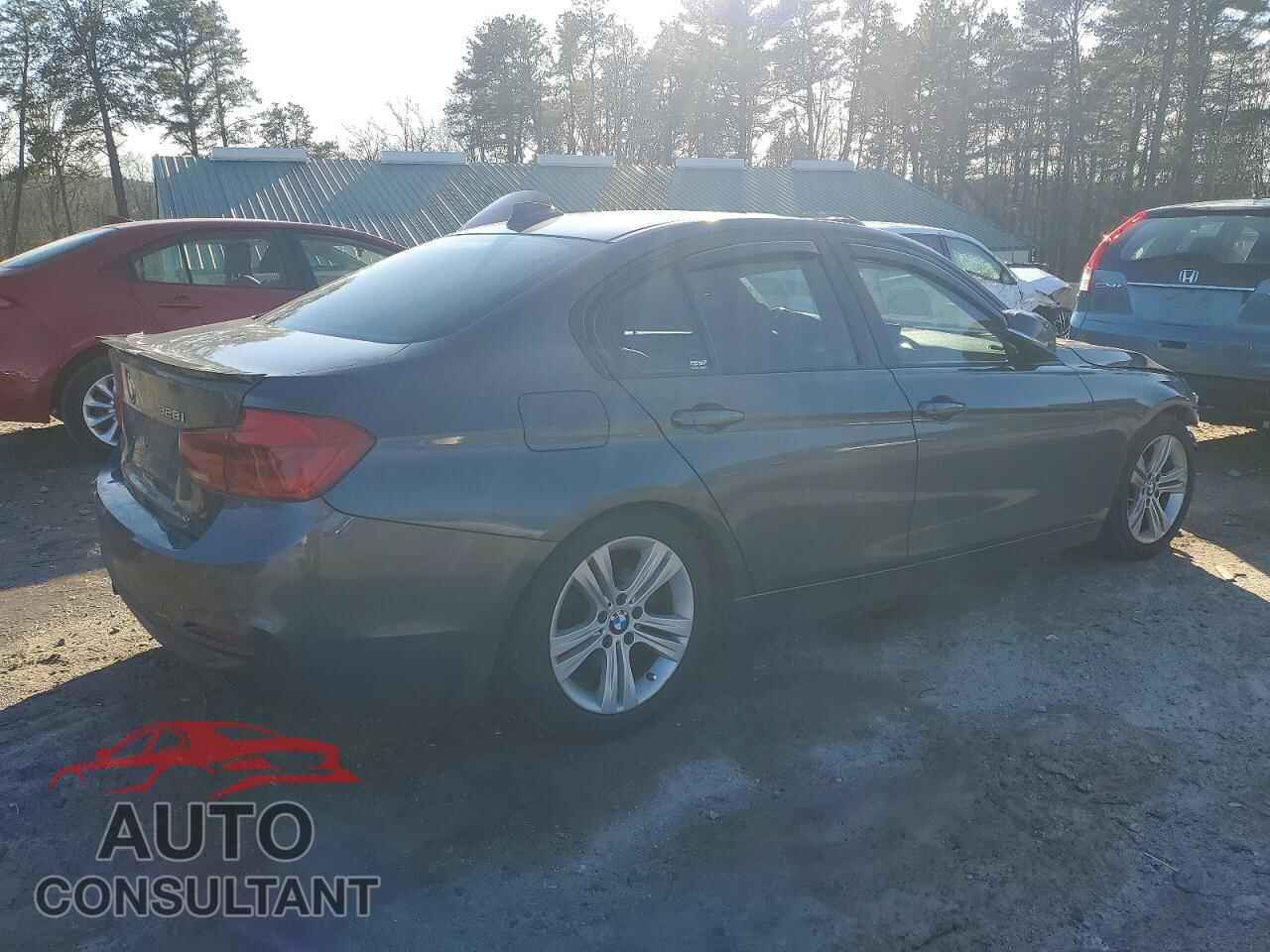 BMW 3 SERIES 2016 - WBA8E3G55GNU04963