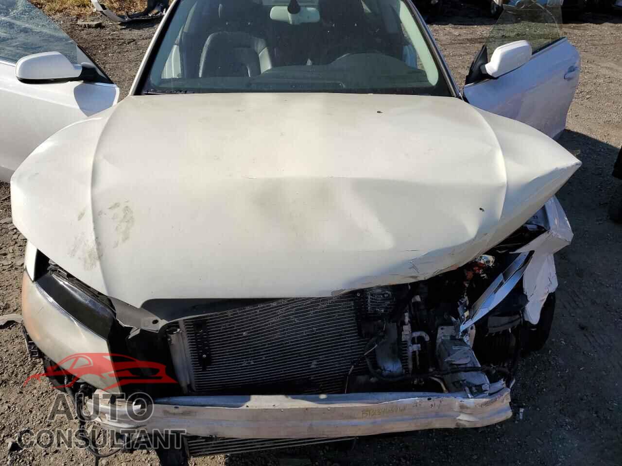 AUDI A5 2012 - WAULFAFR2CA012007