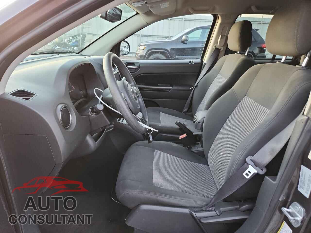 JEEP COMPASS 2017 - 1C4NJDBB8HD104393