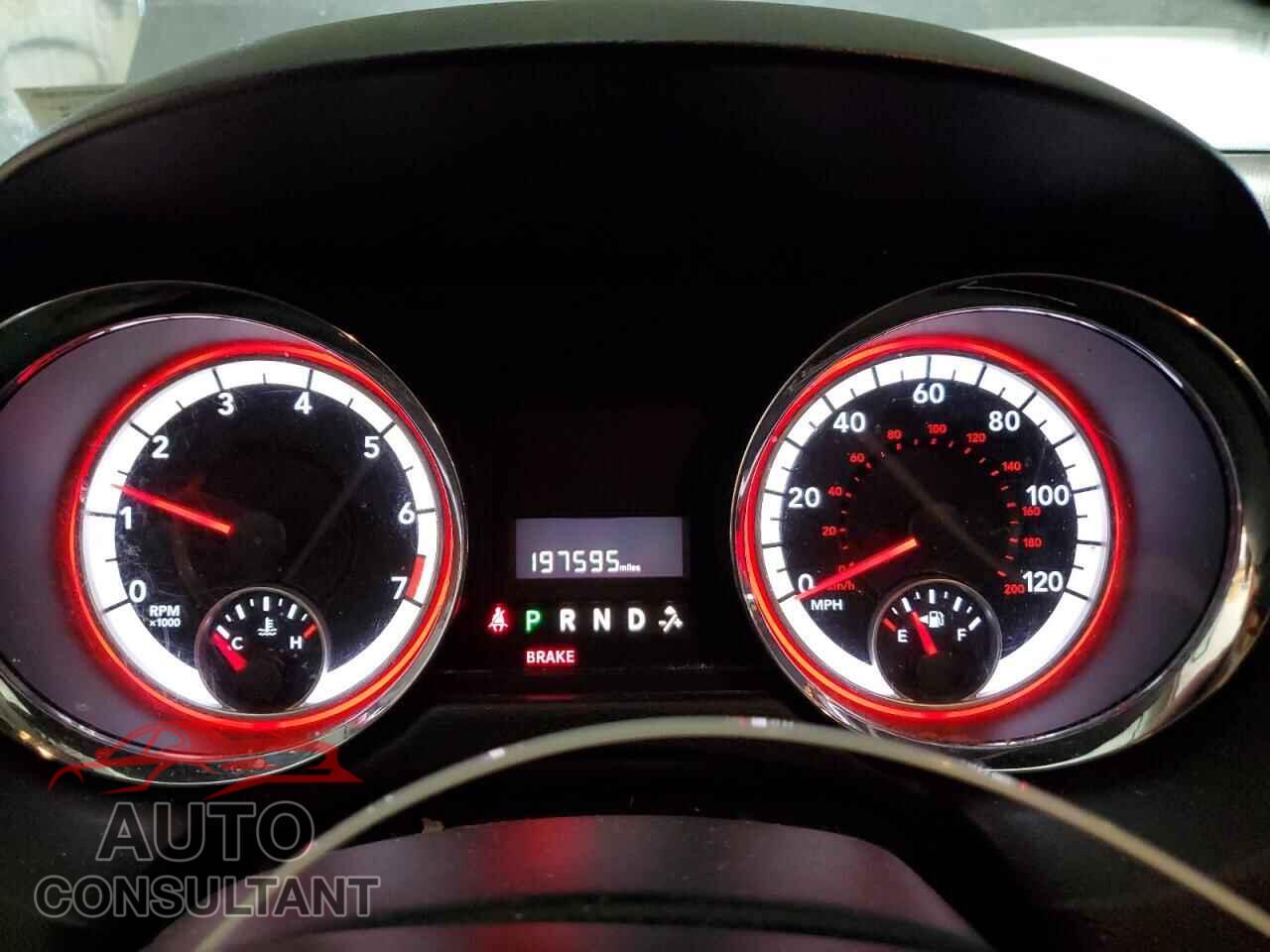 DODGE CARAVAN 2013 - 2C4RDGBGXDR592890