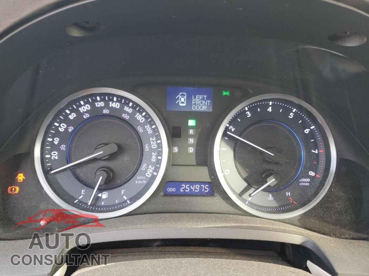LEXUS IS 2011 - JTHCF5C23B5052524