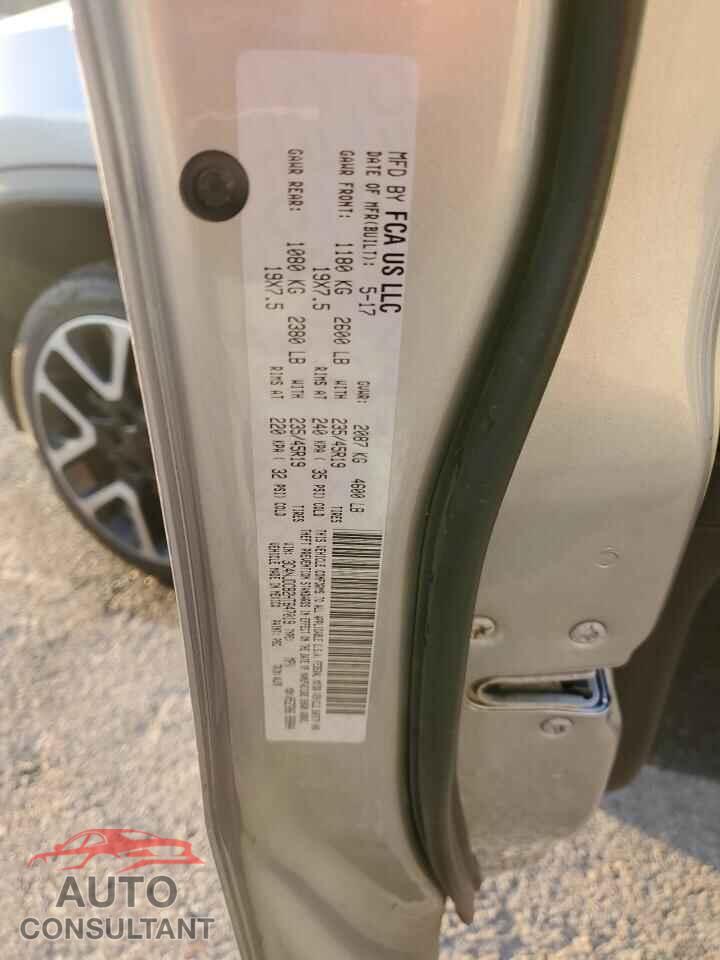 JEEP COMPASS 2017 - 3C4NJDCB2HT647019