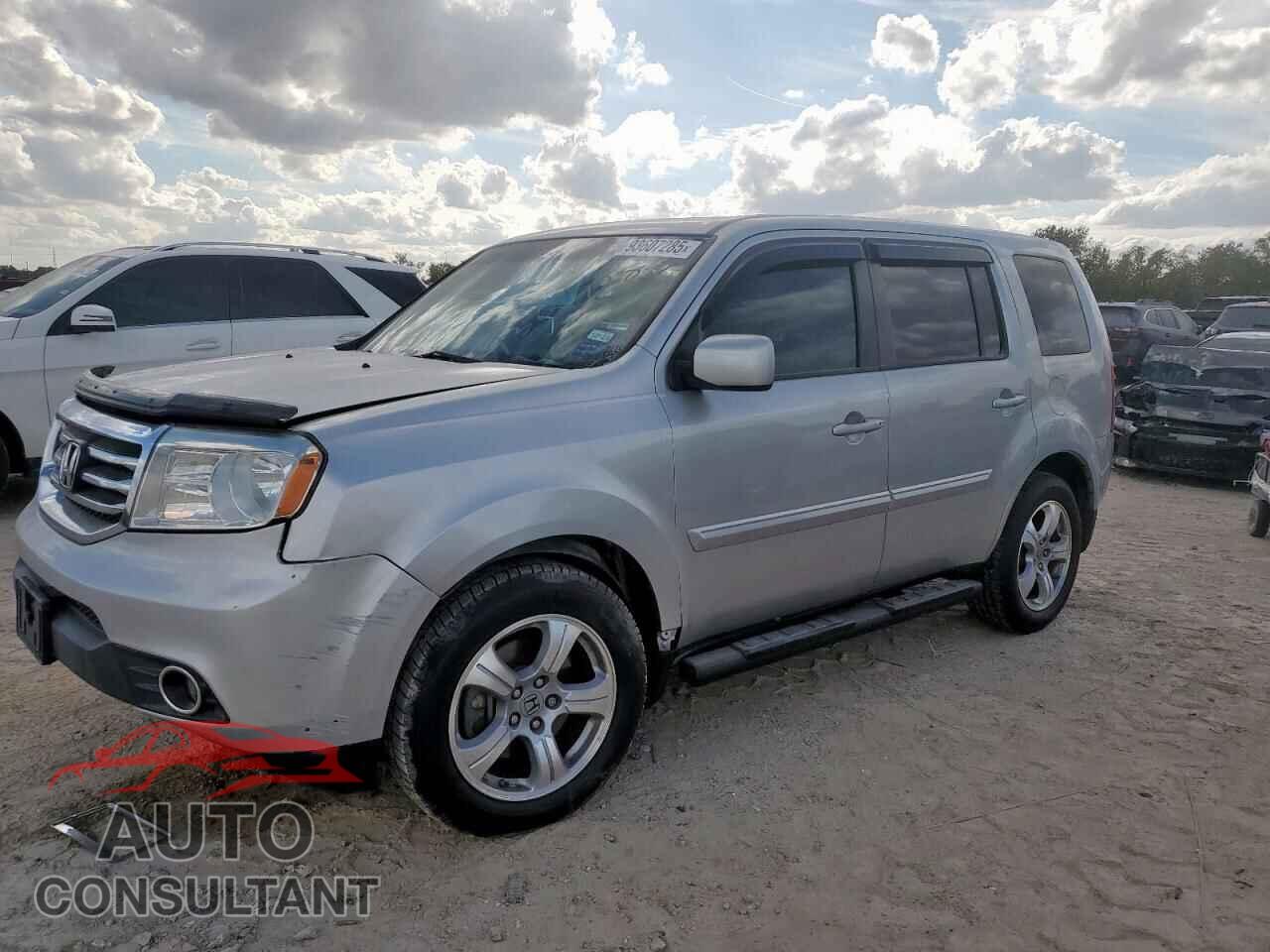 HONDA PILOT 2015 - 5FNYF3H43FB024104