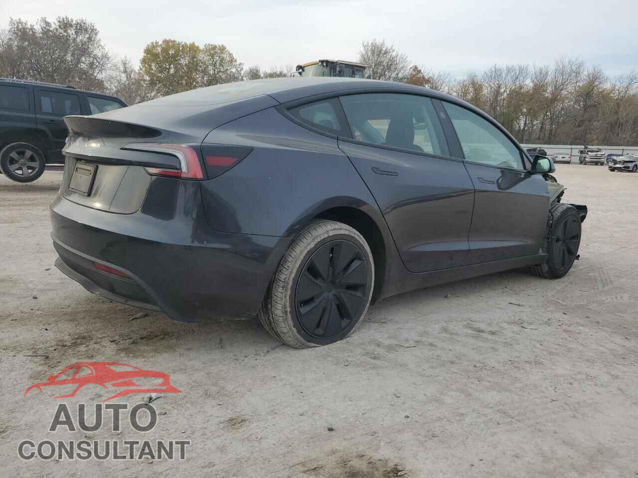 TESLA MODEL 3 2025 - 5YJ3E1EA3SF884736