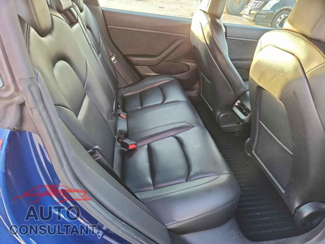 TESLA MODEL 3 2021 - 5YJ3E1EA5MF867018