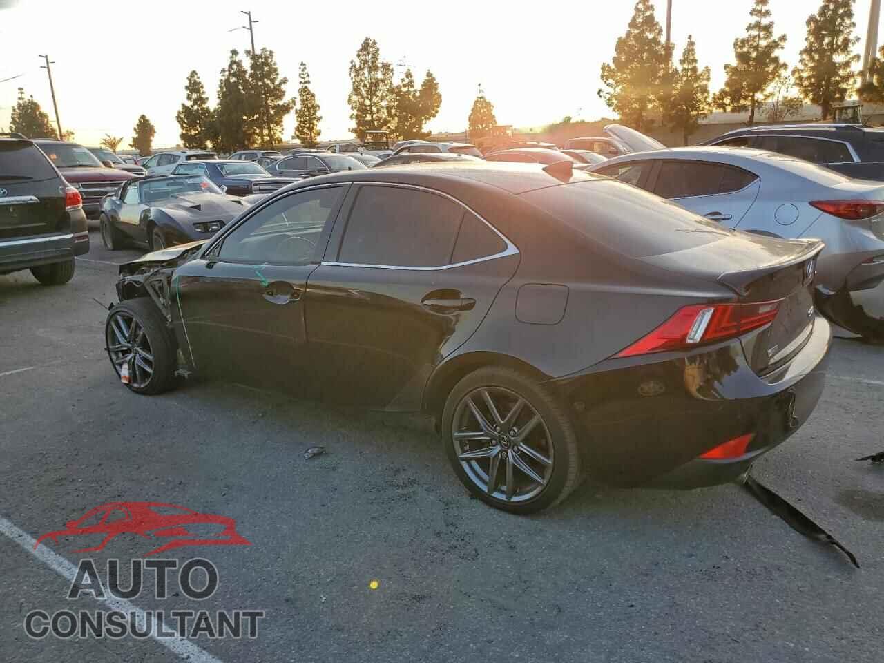 LEXUS IS 2015 - JTHBF1D28F5060661