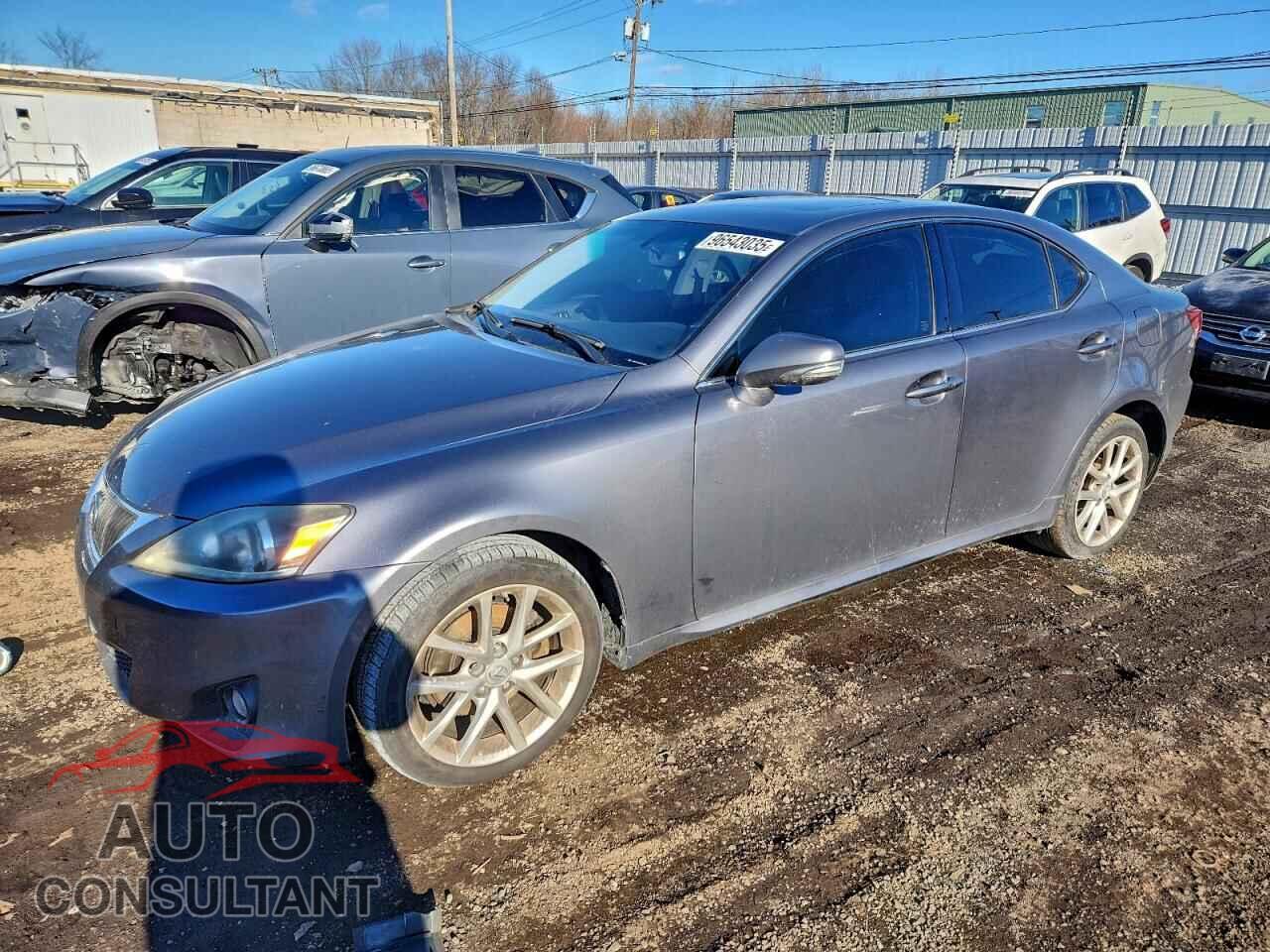 LEXUS IS 2012 - JTHCF5C22C5059840