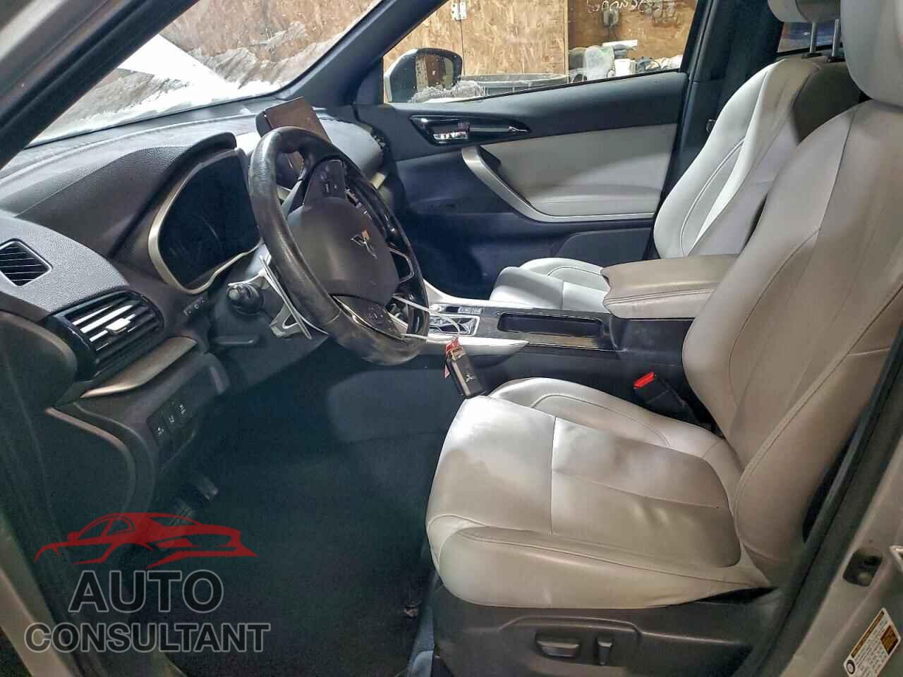 MITSUBISHI ECLIPSE 2023 - JA4ATWAAXPZ033867
