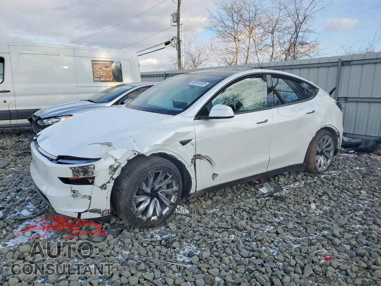 TESLA MODEL Y 2026 - 7SAYGDEE1TA414484