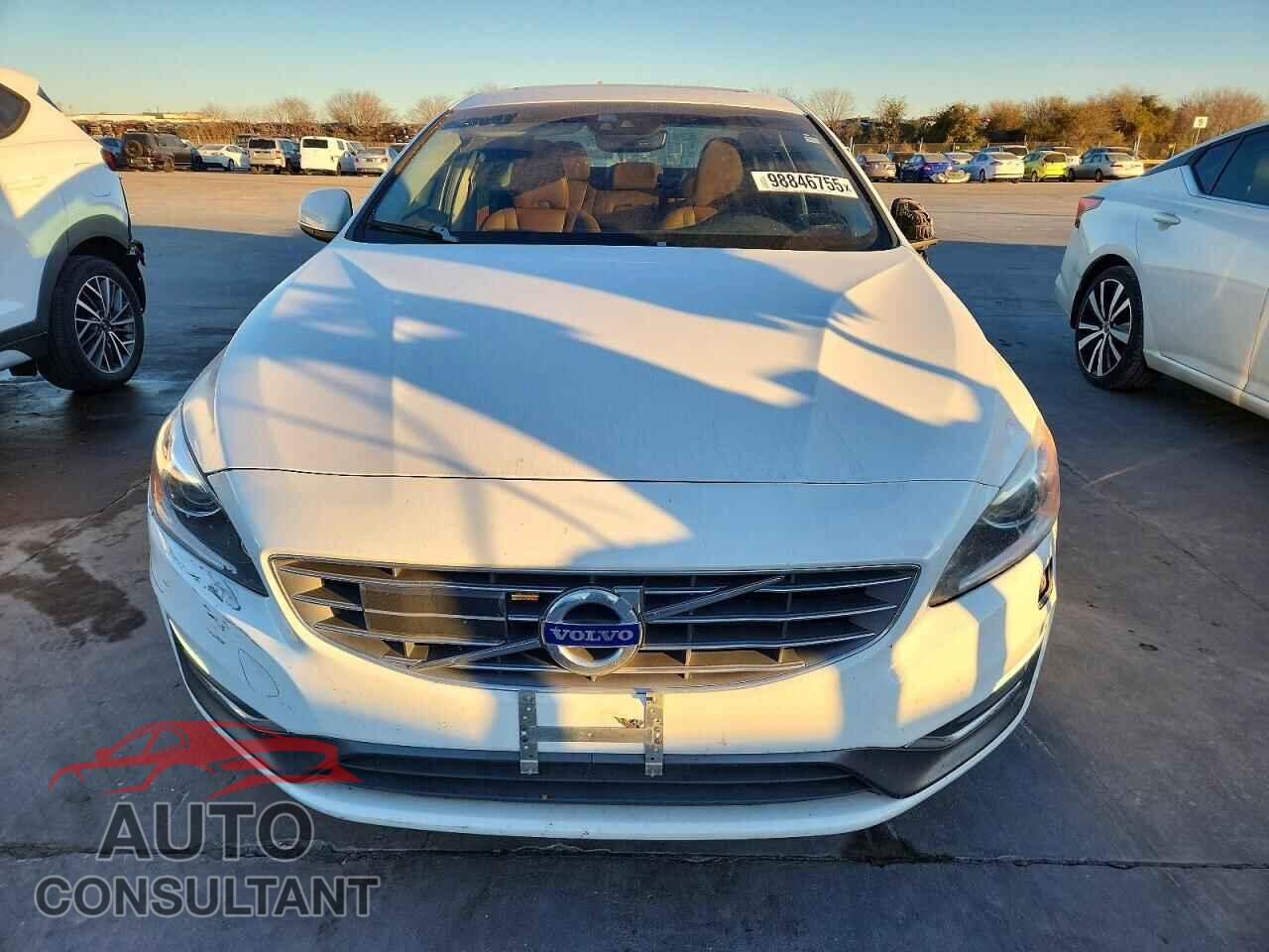 VOLVO S60 2017 - LYV402HM4HB140152