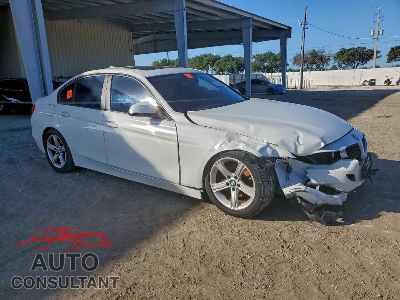 BMW 3 SERIES 2013 - WBA3C1C58DF442641