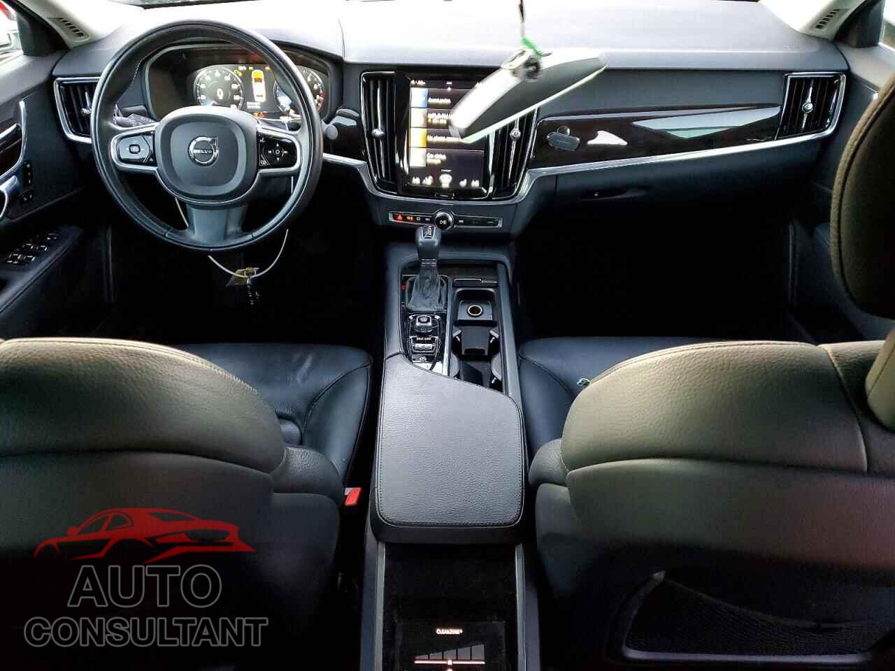 VOLVO S90 2018 - LVY982MK3JP016072