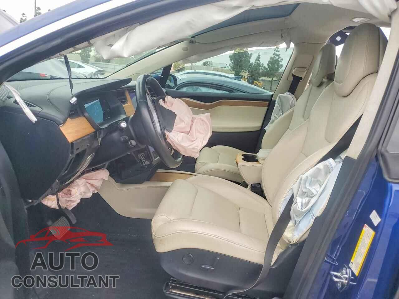 TESLA MODEL X 2019 - 5YJXCAE28KF184856