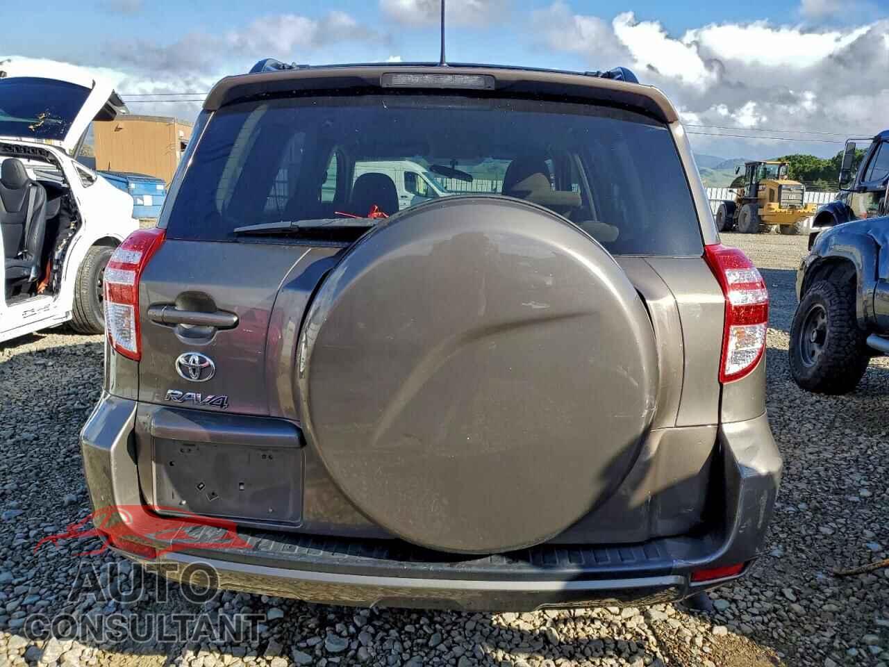 TOYOTA RAV4 2011 - 2T3ZF4DV4BW077844