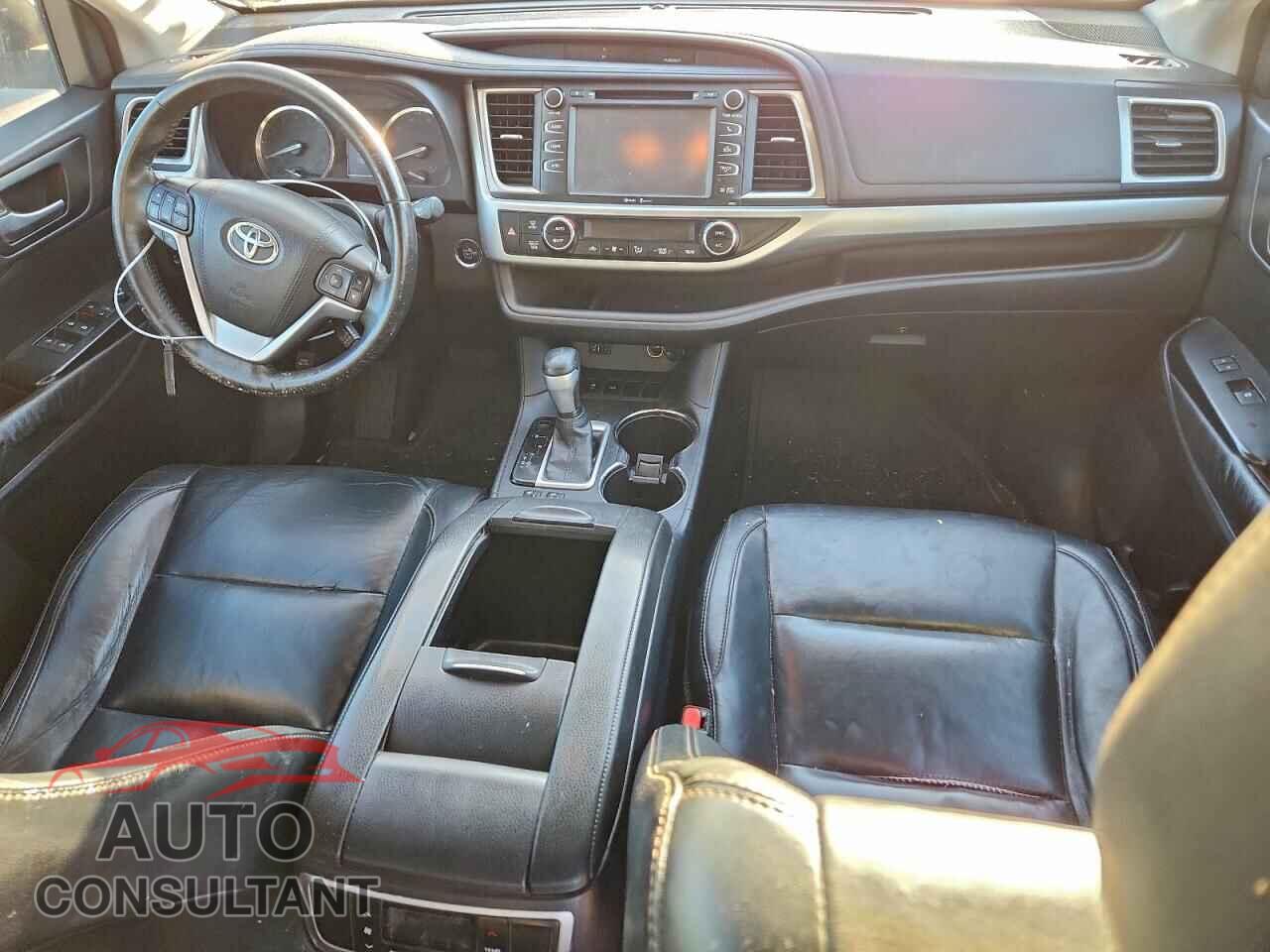 TOYOTA HIGHLANDER 2015 - 5TDKKRFH9FS081705