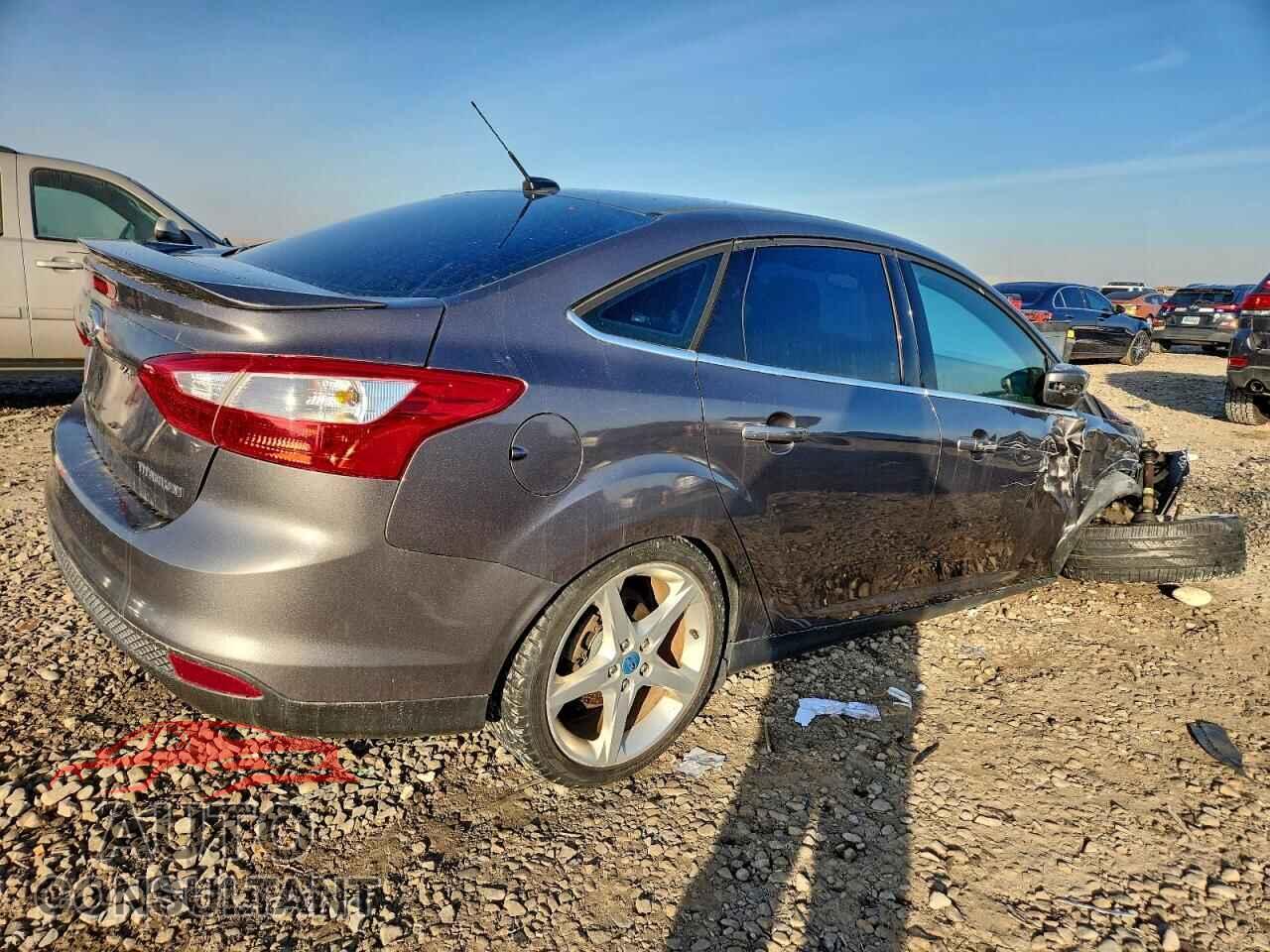 FORD FOCUS 2012 - 1FAHP3J23CL206292