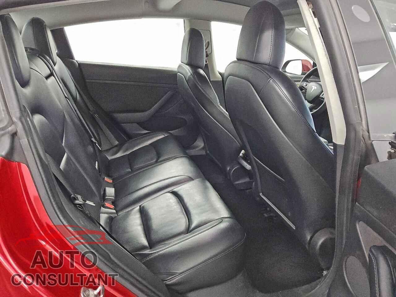 TESLA MODEL 3 2022 - 5YJ3E1EA8NF285741
