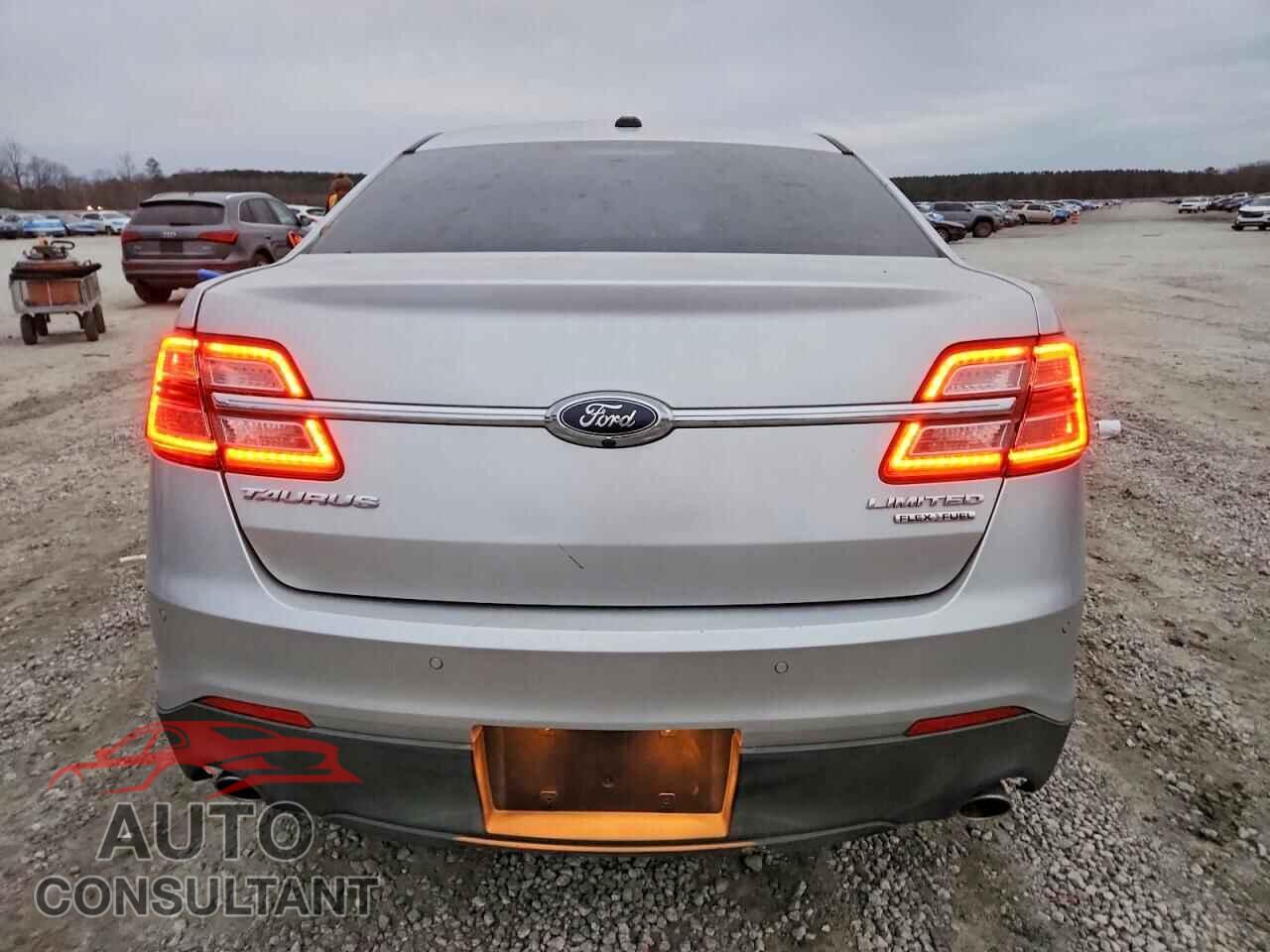 FORD TAURUS 2013 - 1FAHP2F89DG208470